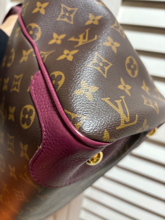 エストレーラMM （ブランドバッグ）の商品画像 - 査定依頼日：2026年3月24日 - 最高査定価格：90,000円