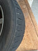 タイヤ（カー用品）の商品画像 - 査定依頼日：2024年11月28日 - 最高査定価格：6,000円