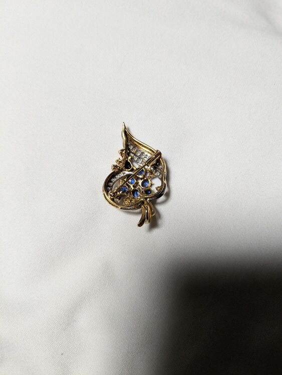 ブローチ（宝石）の商品画像 - 査定依頼日：2025年6月2日 - 最高査定価格：25,000円