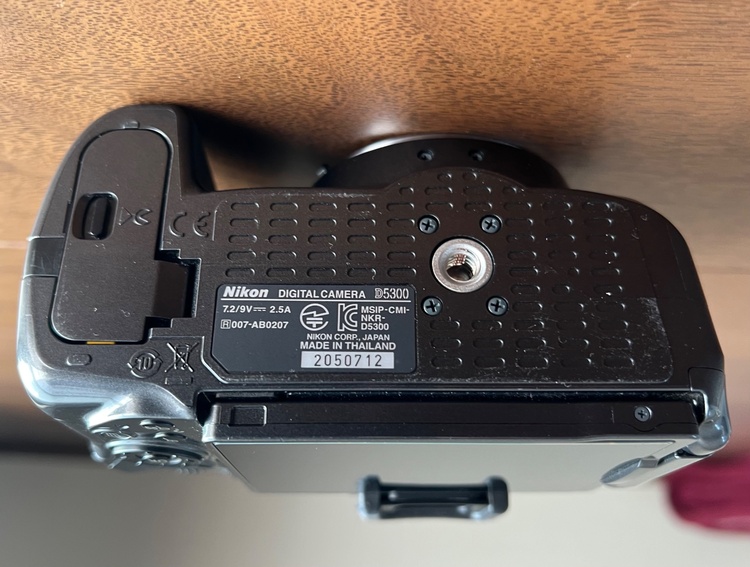 D5300（カメラ）の商品画像 - 査定依頼日：2026年3月19日 - 最高査定価格：17,100円