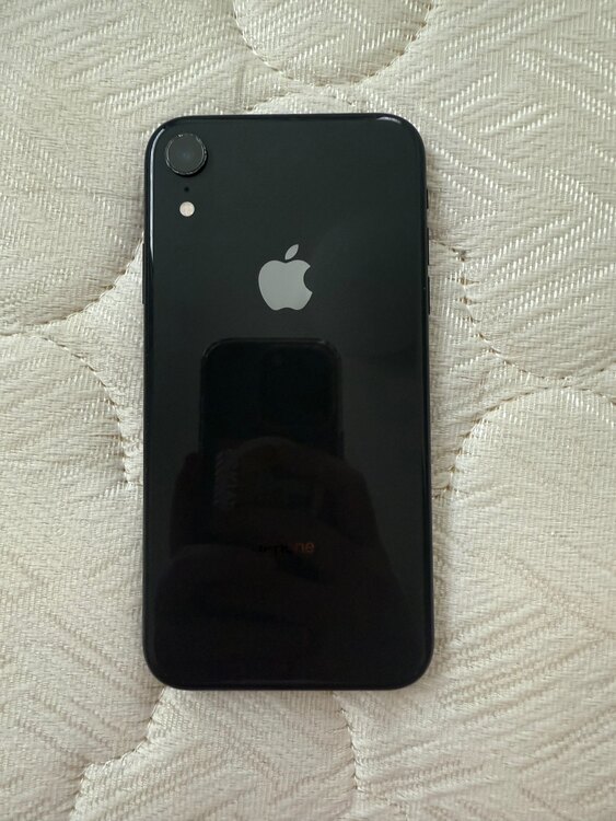 iPhoneXR ブラック 128G（スマホ）の商品画像 - 査定依頼日：2025年4月23日 - 最高査定価格：17,000円