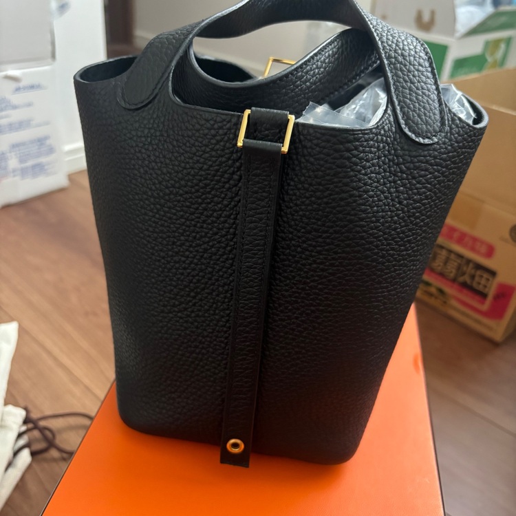 ピコタンPM（ブランドバッグ）の商品画像 - 査定依頼日：2025年9月26日 - 最高査定価格：560,000円