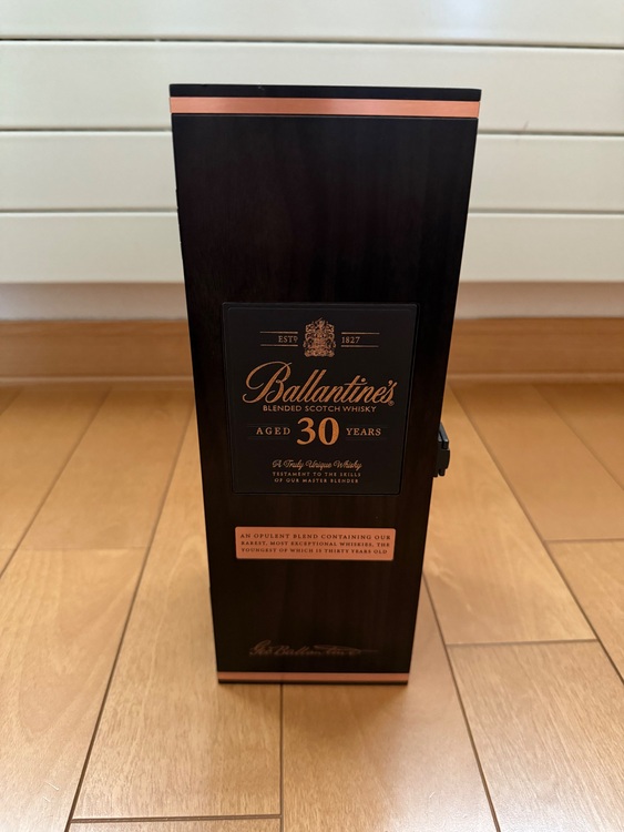 バランタイン30年（お酒）の商品画像 - 査定依頼日：2025年9月17日 - 最高査定価格：27,000円