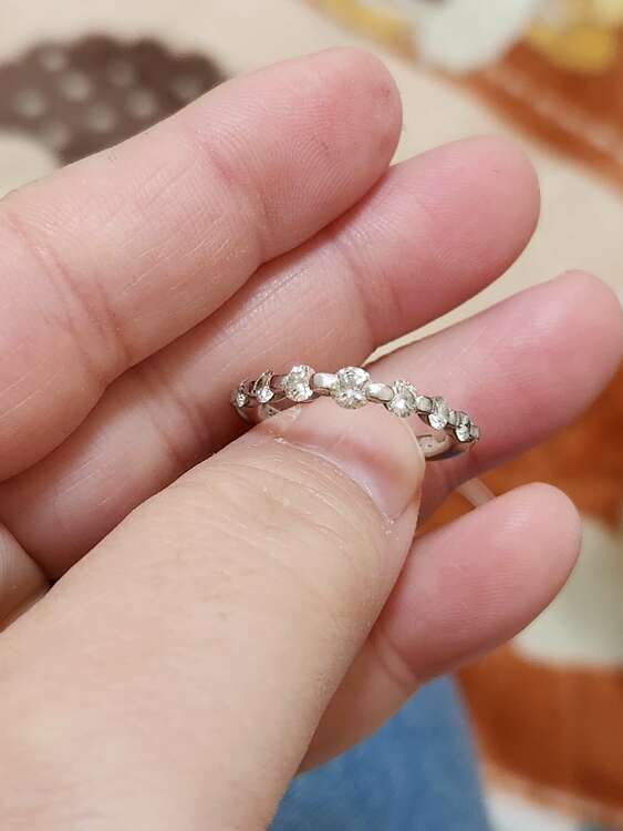 プラチナダイヤリング（金・貴金属）の商品画像 - 査定依頼日：2025年2月15日 - 最高査定価格：30,000円