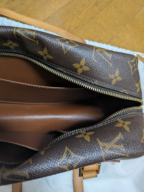 ルイヴィトン モノグラム（ブランドバッグ）の商品画像 - 査定依頼日：2026年8月22日 - 最高査定価格：100,000円