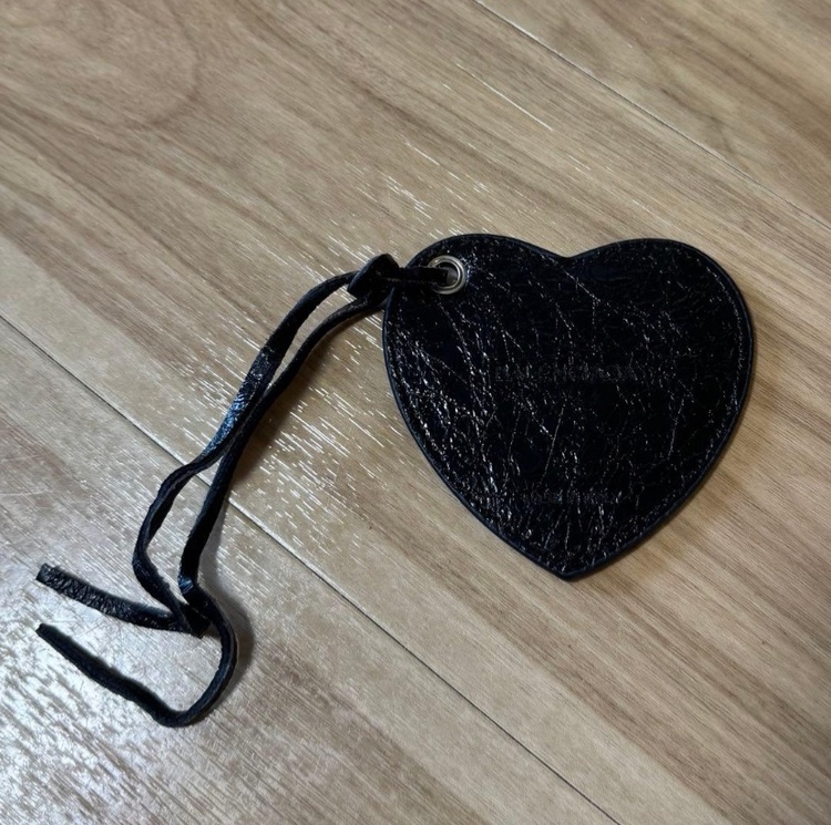 バレンシアガ  （ブランドバッグ）の商品画像 - 査定依頼日：2026年1月30日 - 最高査定価格：130,000円