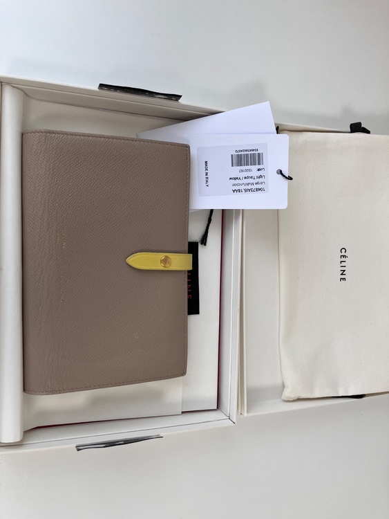 財布（ブランド財布・小物）の商品画像 - 査定依頼日：2025年10月15日 - 最高査定価格：6,000円