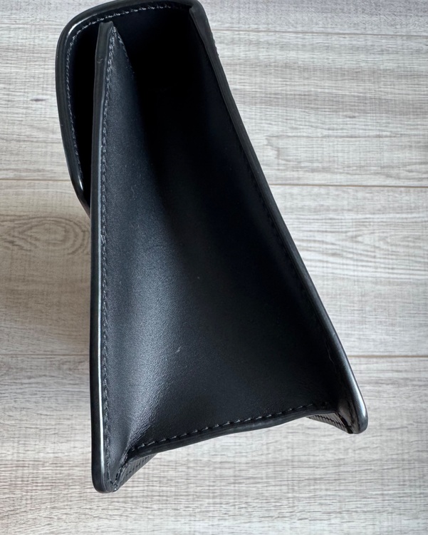 グッチ  （ブランドバッグ）の商品画像 - 査定依頼日：2025年8月27日 - 最高査定価格：80,000円