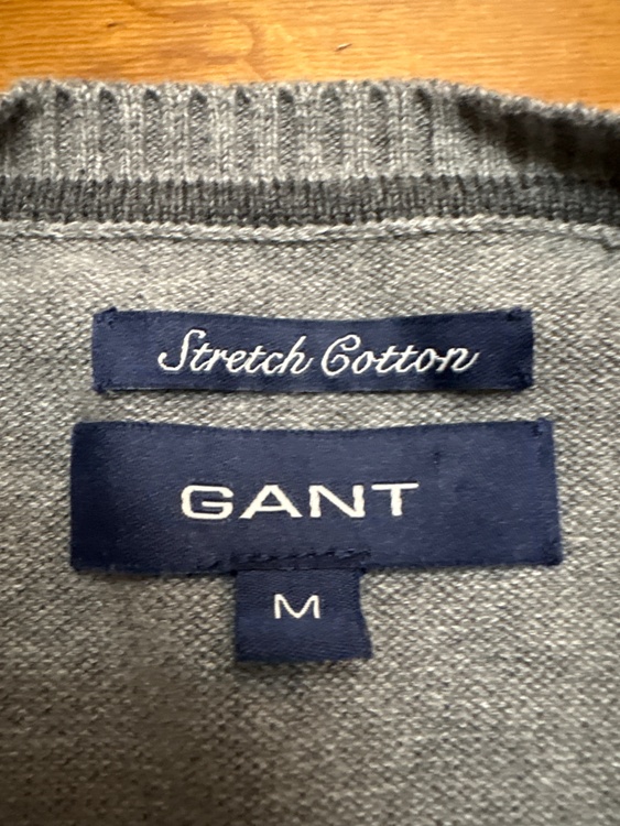 GANT コットンセーター（古着・ファッション）の商品画像 - 査定依頼日：2026年4月27日 - 最高査定価格：500円