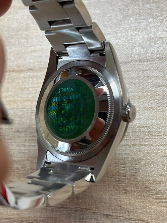 ロレックス エクスプローラー 11427（高級時計）の商品画像 - 査定依頼日：2025年2月3日 - 最高査定価格：880,000円