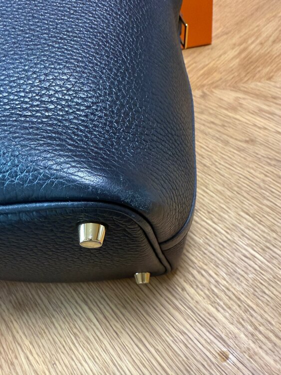 B FS 005 GX （ブランドバッグ）の商品画像 - 査定依頼日：2025年5月26日 - 最高査定価格：550,000円