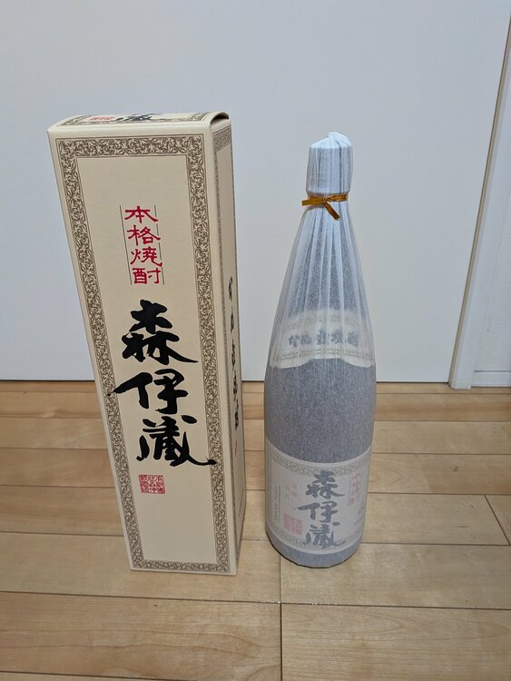 焼酎 森伊蔵 （お酒）の商品画像 - 査定依頼日：2026年4月27日 - 最高査定価格：12,000円