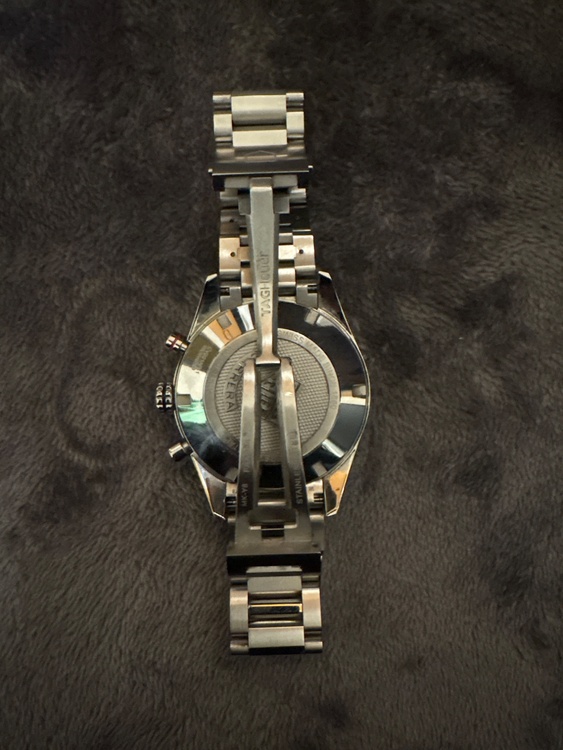 タグホイヤー カレラ CV201AR-1WDW968（高級時計）の商品画像 - 査定依頼日：2026年3月22日 - 最高査定価格：300,000円