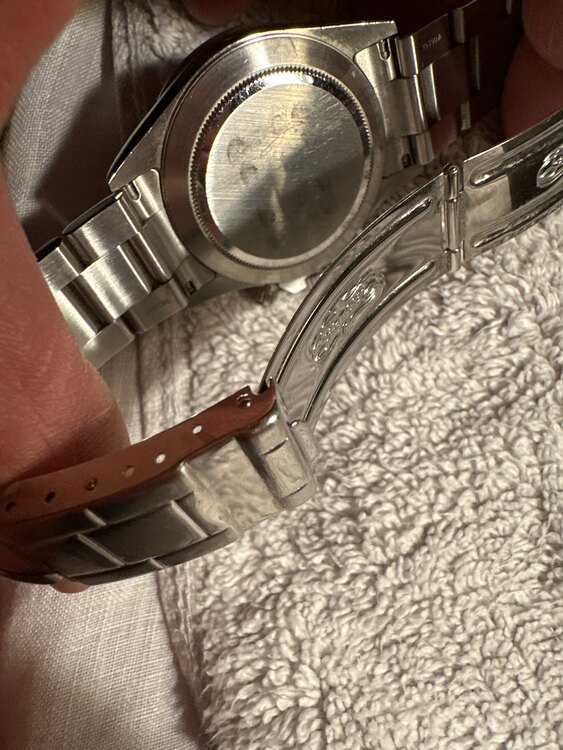 ロレックス デイトナ 1652（高級時計）の商品画像 - 査定依頼日：2025年2月5日 - 最高査定価格：4,000,000円