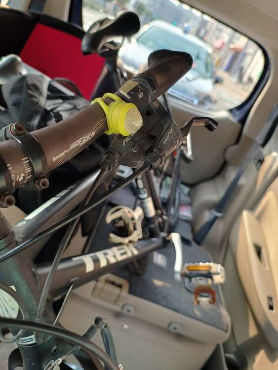 TREK 7.4FX（自転車）の商品画像 - 査定依頼日：2024年3月5日