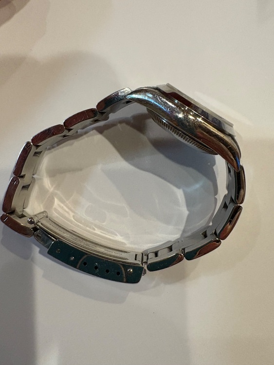 ロレックス パーペチュアル ７６０８０（高級時計）の商品画像 - 査定依頼日：2025年10月7日 - 最高査定価格：600,000円