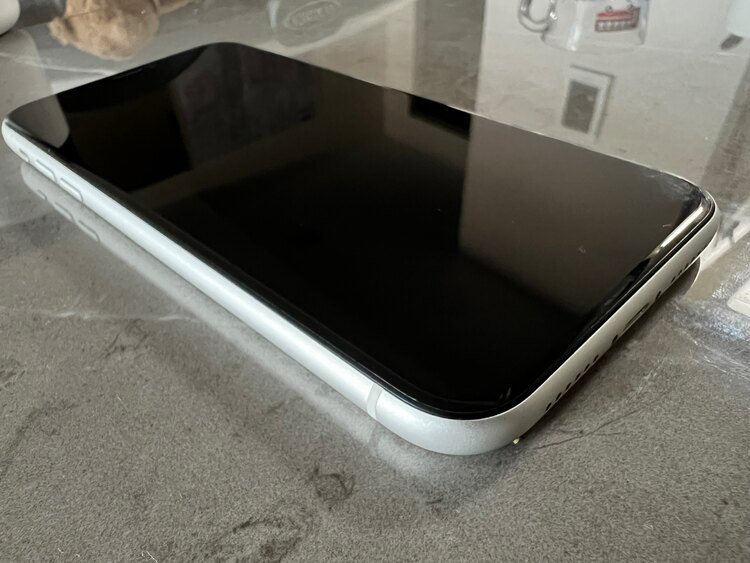 iPhoneXR 64GB 楽天モバイル（スマホ）の商品画像 - 査定依頼日：2025年5月21日 - 最高査定価格：15,000円