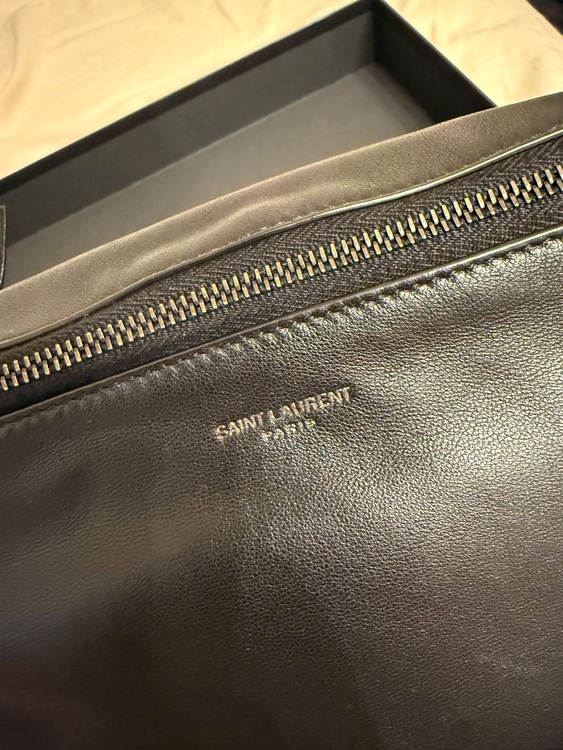 イブサンローラン  （ブランドバッグ）の商品画像 - 査定依頼日：2025年9月4日 - 最高査定価格：40,000円