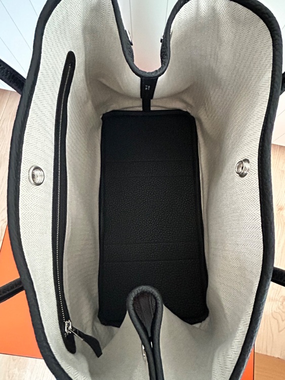 ガーデンパーティーPM（ブランドバッグ）の商品画像 - 査定依頼日：2025年6月7日 - 最高査定価格：700,000円