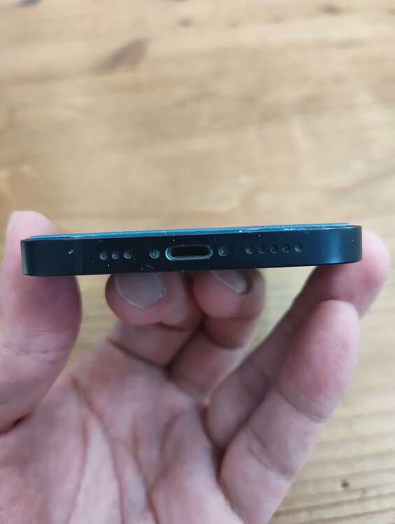 iPhone iPhone 12 128GB Softbank（スマホ）の商品画像 - 査定依頼日：2026年8月30日 - 最高査定価格：14,500円