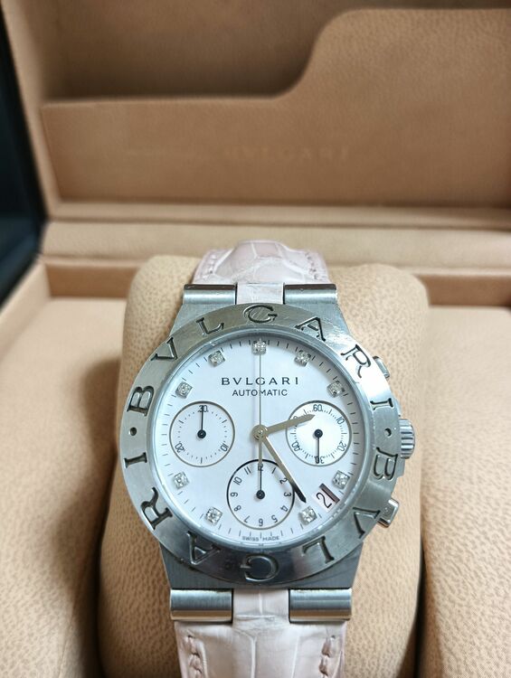 ディアゴノダイヤモンド　自動巻き　クロノグラフ（高級時計）の商品画像 - 査定依頼日：2025年10月27日 - 最高査定価格：220,000円