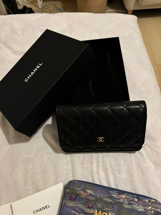 マトラッセ チェーンウォレット（ブランドバッグ）の商品画像 - 査定依頼日：2025年5月27日 - 最高査定価格：400,000円