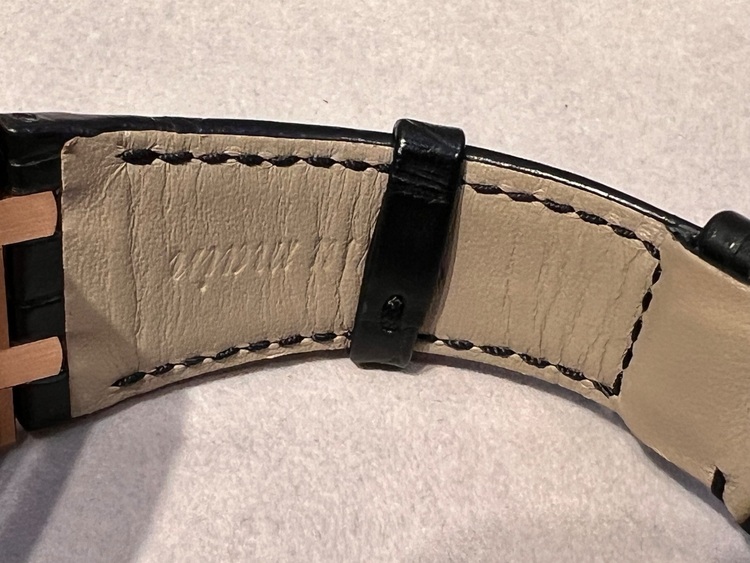 オーデマピゲ ロイヤルオーク （高級時計）の商品画像 - 査定依頼日：2025年11月13日 - 最高査定価格：7,800,000円