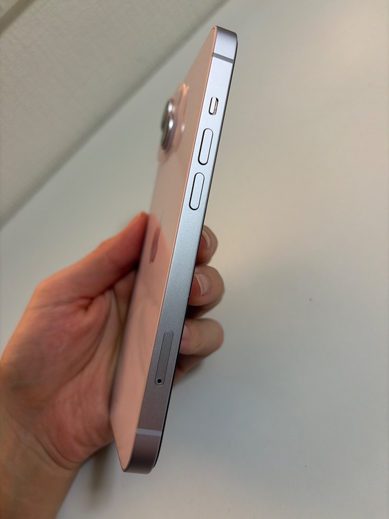 iPhone iPhone 14 128GB SIMフリー（スマホ）の商品画像 - 査定依頼日：2026年9月20日 - 最高査定価格：43,500円