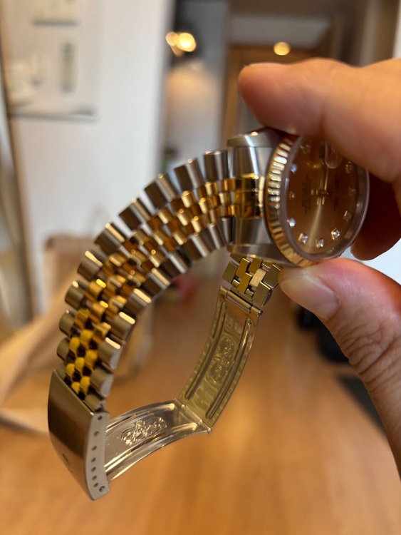 デイトジャスト（高級時計）の商品画像 - 査定依頼日：2025年9月4日 - 最高査定価格：900,000円