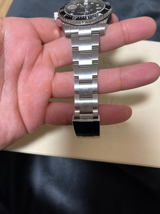 ロレックス サブマリーナー 116610Ln（高級時計）の商品画像 - 査定依頼日：2025年2月1日 - 最高査定価格：1,650,000円