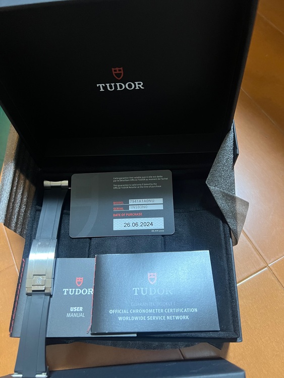 チューダー ブラックベイ （高級時計）の商品画像 - 査定依頼日：2025年12月2日 - 最高査定価格：550,000円