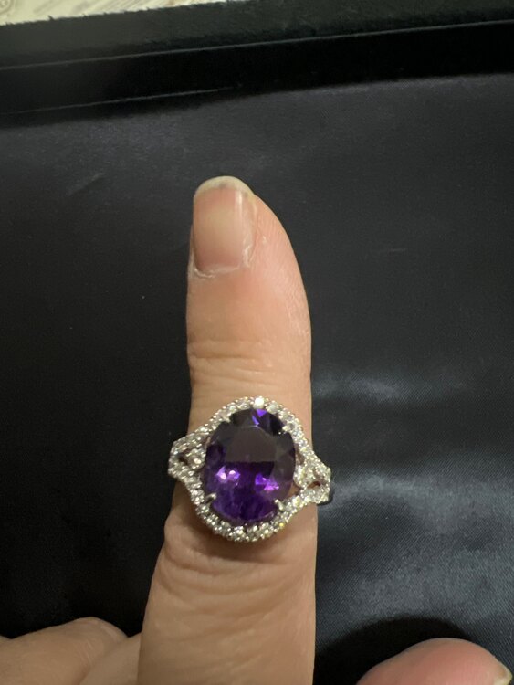 アメシスト（宝石）の商品画像 - 査定依頼日：2024年3月13日 - 最高査定価格：60,000円