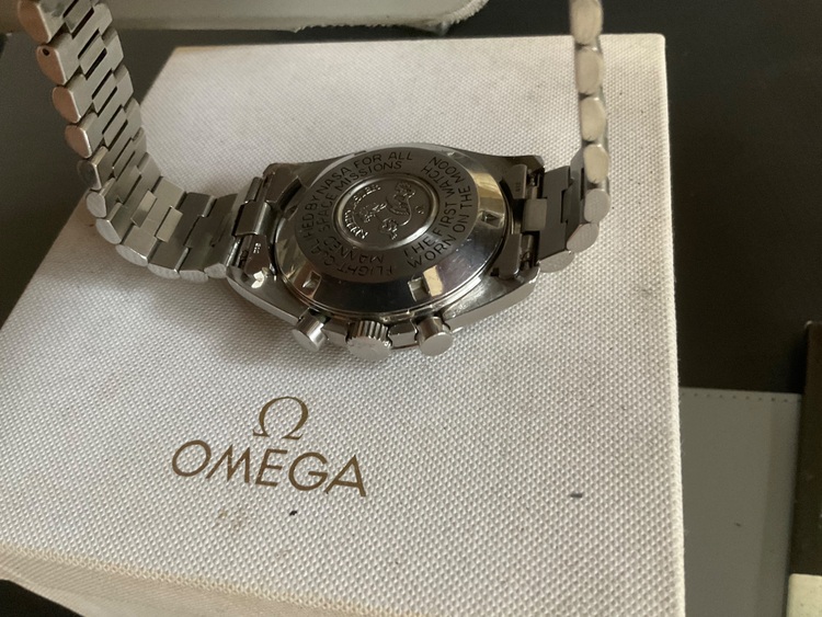 オメガ スピードマスター 357003（高級時計）の商品画像 - 査定依頼日：2025年7月23日 - 最高査定価格：700,000円