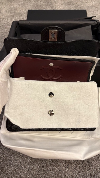 クラシックスモールハンドバッグ　キャビアスキン（ブランドバッグ）の商品画像 - 査定依頼日：2025年7月23日 - 最高査定価格：950,000円