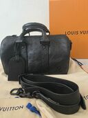 ルイヴィトン スピーディー （ブランドバッグ）の商品画像 - 査定依頼日：2025年10月14日 - 最高査定価格：500,000円