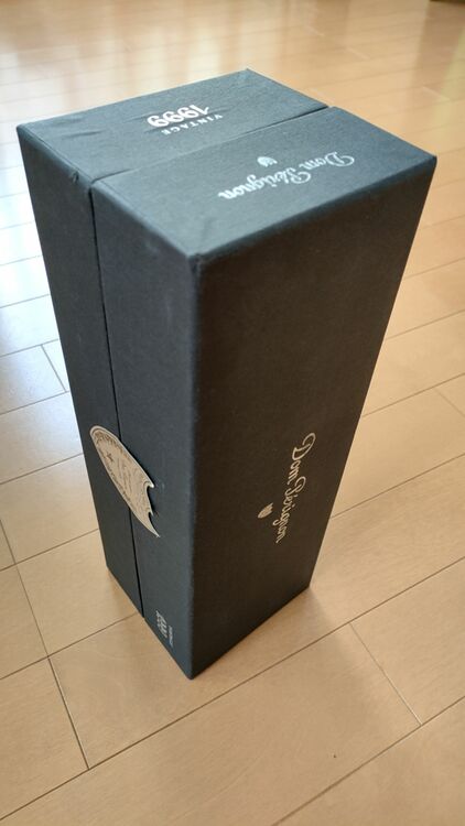 ヴィンテージ　1999（お酒）の商品画像 - 査定依頼日：2025年8月9日 - 最高査定価格：20,000円