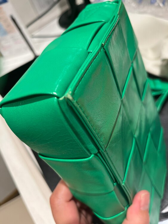 ボッテガ・ヴェネタ  （ブランドバッグ）の商品画像 - 査定依頼日：2025年4月24日 - 最高査定価格：40,000円