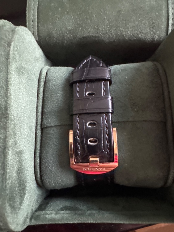 パネライ ルミノール PAM0104（高級時計）の商品画像 - 査定依頼日：2025年7月22日 - 最高査定価格：1,650,000円