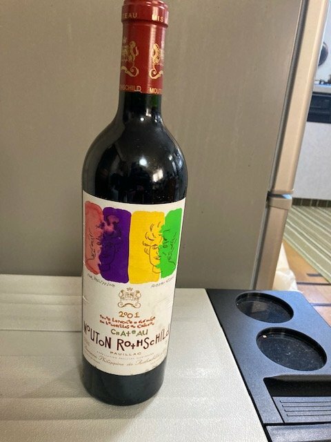 ワイン シャトームートンロートシルト （お酒）の商品画像 - 査定依頼日：2026年2月3日 - 最高査定価格：46,000円