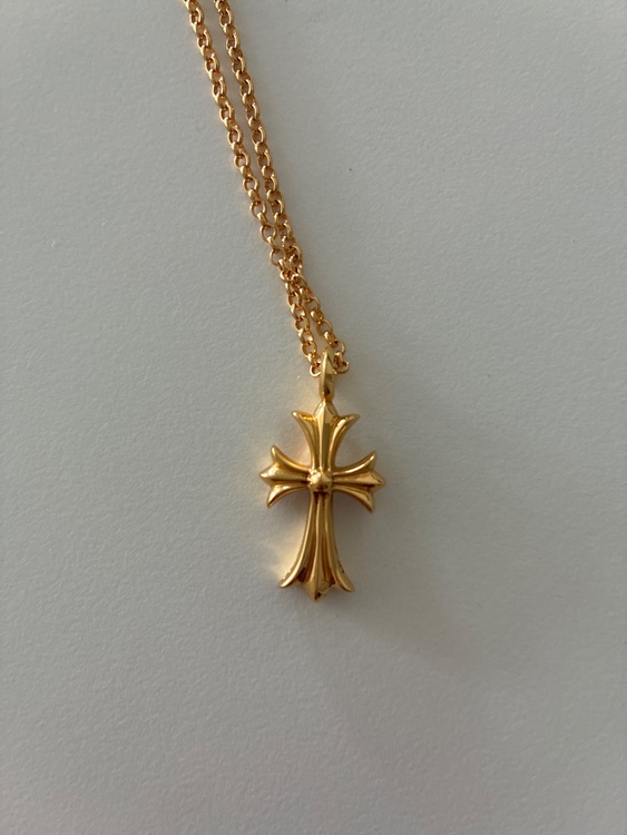 タイニーCHクロス チャーム 22K with パヴェダイヤモンド（古着・ファッション）の商品画像 - 査定依頼日：2026年7月16日 - 最高査定価格：100,000円