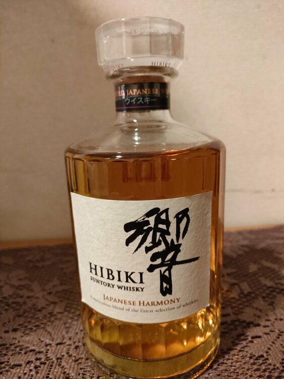 ウイスキー サントリー響 （お酒）の商品画像 - 査定依頼日：2026年1月22日 - 最高査定価格：9,600円