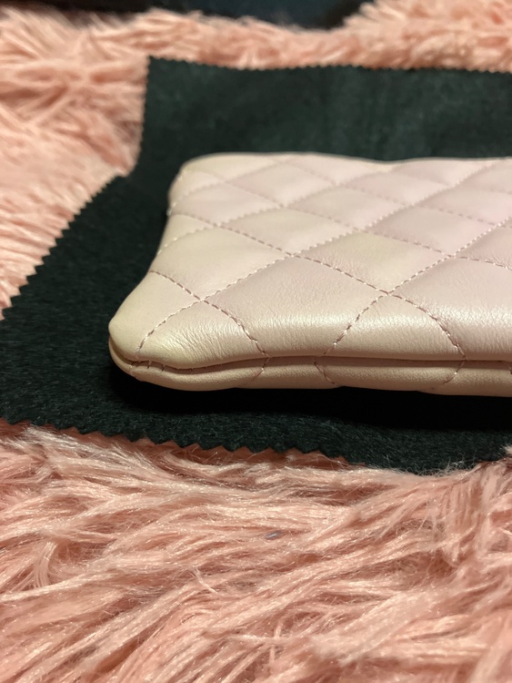 ポーチ（ブランド財布・小物）の商品画像 - 査定依頼日：2025年12月5日 - 最高査定価格：1,000円