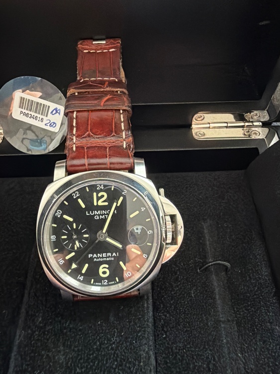 GMT 40mm（高級時計）の商品画像 - 査定依頼日：2026年8月1日 - 最高査定価格：530,000円