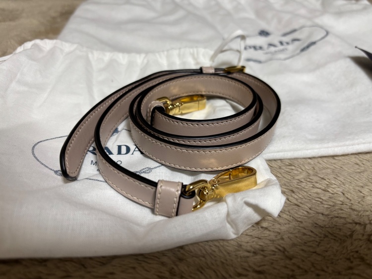 プラダ  （ブランドバッグ）の商品画像 - 査定依頼日：2026年3月1日 - 最高査定価格：150,000円