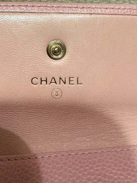 財布（ブランド財布・小物）の商品画像 - 査定依頼日：2025年11月19日 - 最高査定価格：25,000円