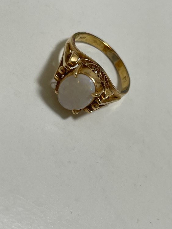 ネックレス 指輪（金・貴金属）の商品画像 - 査定依頼日：2023年7月21日 - 最高査定価格：300,000円