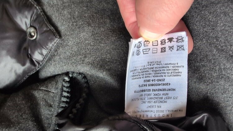 ダウン（古着・ファッション）の商品画像 - 査定依頼日：2025年12月14日 - 最高査定価格：35,000円