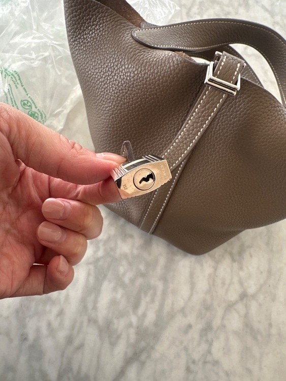 エルメス ピコタン （ブランドバッグ）の商品画像 - 査定依頼日：2025年8月17日 - 最高査定価格：350,000円