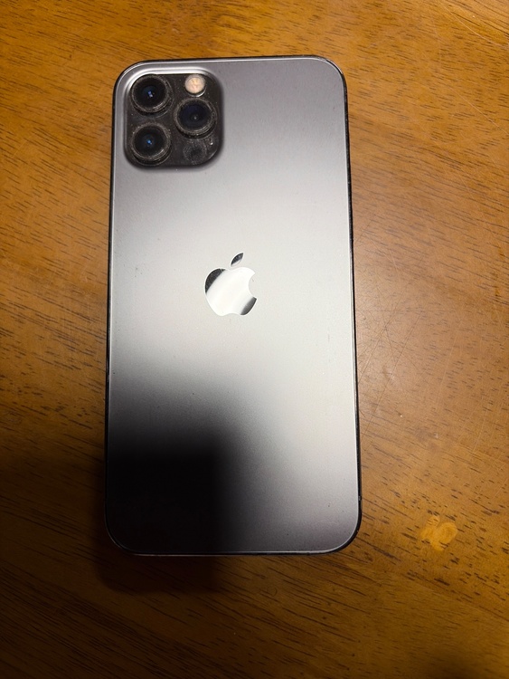 iPhone iPhone 12 Pro 128GB au（スマホ）の商品画像 - 査定依頼日：2026年6月16日 - 最高査定価格：10,000円