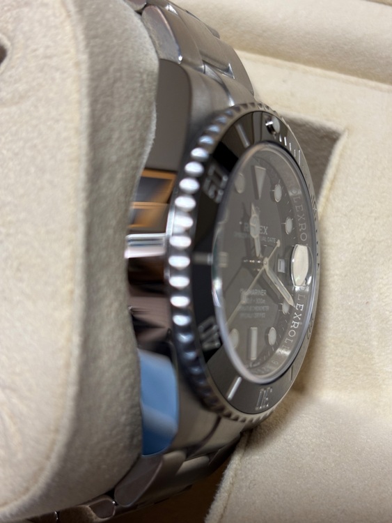 サブマリーナデイト（高級時計）の商品画像 - 査定依頼日：2025年7月30日 - 最高査定価格：2,000,000円